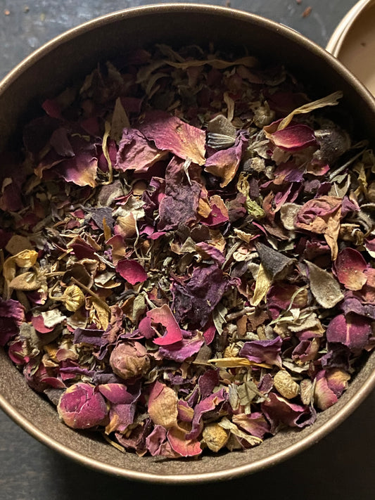 She Rose: Growth and Restorative Blend